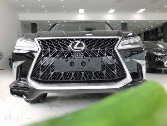 Lexus LX 570 2016 - Bán xe Lexus LX570 Màu Đen model 2016 đăng ký tên cá nhân, cam kết chất xe siêu đẹp, không đâm đụng, không ngập nước,
