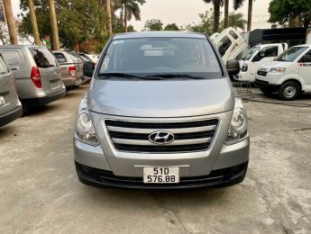 Hyundai Grand Starex 2017 - Xe tải van 6 chỗ, 670kg đời 2017, máy dầu số sàn