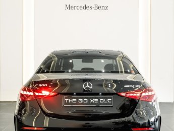 Mercedes-Benz C300 2022 - Màu đen