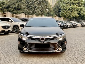 Toyota Camry 2018 - Bán xe nhập khẩu nguyên chiếc giá 820tr