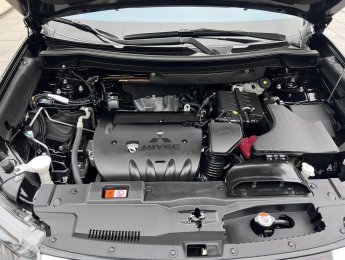 Mitsubishi Stavic 2021 - Bản full xe chất