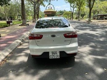 Kia Rio 2017 - Màu trắng, nhập khẩu