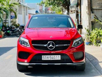 Mercedes-Benz GLE 43 2018 - Xe màu đỏ