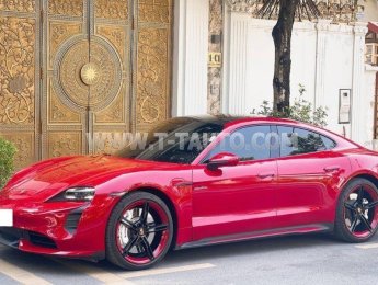 Porsche Taycan 2020 - Màu đỏ, xe nhập