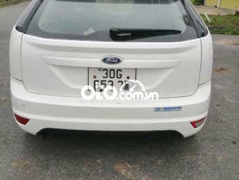 Ford Focus Bán xe  1.8AT sx 2010 màu trắng xe gia đình 2010 - Bán xe focus 1.8AT sx 2010 màu trắng xe gia đình
