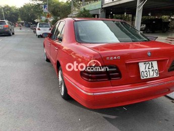 Mercedes-Benz E240 MẸC E240 2001 SỐ TƯI ĐỘNG GIÁ RẺ 2001 - MẸC E240 2001 SỐ TƯI ĐỘNG GIÁ RẺ