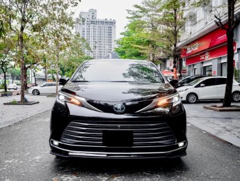 Toyota Sienna 2022 - Lướt 8000 miles, model 2022, nhập Mỹ, giao xe toàn quốc