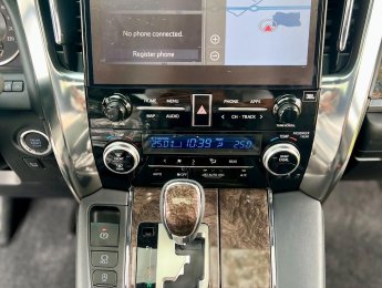 Toyota Alphard 2022 - Siêu lướt chạy 2000 km như mới tinh, còn bảo hành hãng, giá lại rất hợp lý