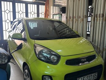Kia Morning 2015 - Màu xanh, gia đình sử dụng