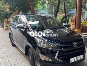 Toyota Innova cần bán xe 7chổ   vẻturer số tự động 2017 - cần bán xe 7chổ toyota innova vẻturer số tự động