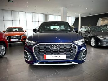 Audi Q5 Q5 S-line 2023 - Bán xe Audi Q5 2023 màu Xanh Navarre Blue cực đẹp, xe nhập khẩu mới 100%, Tặng 2 năm bảo hiểm thân vỏ