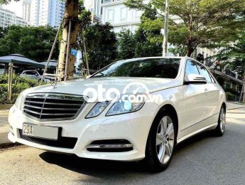 Mercedes-Benz E250 bán nhanh Mercedes e250 2012 màu trắng nguyên zin 2012 - bán nhanh Mercedes e250 2012 màu trắng nguyên zin