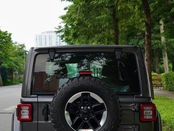 Jeep Wrangler 2023 - Màu Xám, Nội thất 2 màu đen đỏ