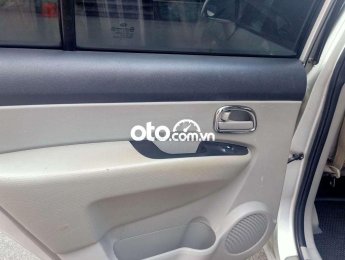 Kia Carens E muốn bán chiếc xe 7 chỗ máy dầu số tự động 2008 - E muốn bán chiếc xe 7 chỗ máy dầu số tự động