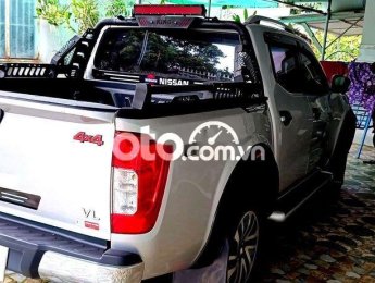 Nissan Navara   2 cầu số tự động full option 2015 - Nissan Navara 2 cầu số tự động full option