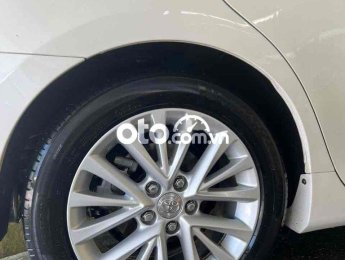 Toyota Camry cần bán   2018 xe gia đình 2.0 2018 - cần bán toyota camry 2018 xe gia đình 2.0