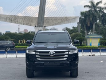 Toyota Land Cruiser LC300 2023 - Xe có Luôn Toyota Land Cruiser LC300 sản xuất năm 2023, màu đen, nhập khẩu chính hãng