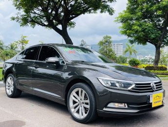 Volkswagen Passat 2017 - Used Car Dealer Trimap đang bán; Volkswagen Passat TSi Bluemotion phiên bản đủ.