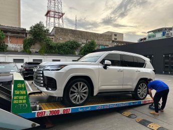 Lexus LX 600 2023 - Có xe luôn Lexus LX600 Ultra Luxury 4 chỗ VIP mới 100% màu trắng nội thất nâu da bò, xe nhập