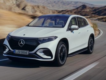Mercedes-Benz EQS 2023 - EQS 500 4MATIC (SUV) bảng xe điện 7 chỗ đầu tiên tại Việt Nam.