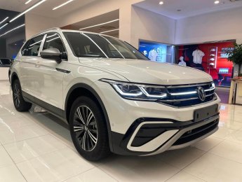 Volkswagen Tiguan Allspace facelift 2022 - Bán xe Volkswagen Tiguan Allspace facelift  2022, màu trắng, nhập khẩu nguyên chiếc
