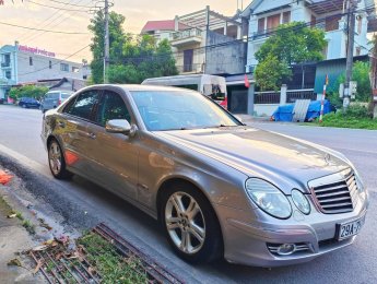 Mercedes-Benz E200K 2008 - Chính chủ cần bán xe Mec E200k 2008 đky 2009