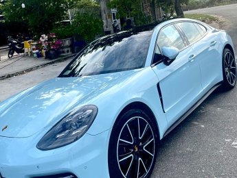 Porsche Panamera 2017 - Chính chủ bán xe Porsche panamera sx 2017 Lăn bánh 2018