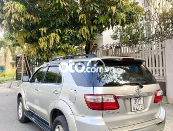 Toyota 4 Runner  fortuner G 2010 màu bạc xe nguyên zin 2010 - Toyota fortuner G 2010 màu bạc xe nguyên zin
