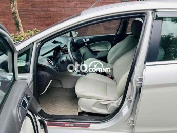 Ford Fiesta  2015 1.5AT  mầu bạc chạy 8v6 2015 - FordFiesta 2015 1.5AT sedan mầu bạc chạy 8v6