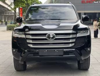 Toyota Land Cruiser 3.5 V6 2023 - Cần bán gấp Toyota Land Cruiser LC 300 3.5 V6 đời 2023, màu đen, lướt 7000km