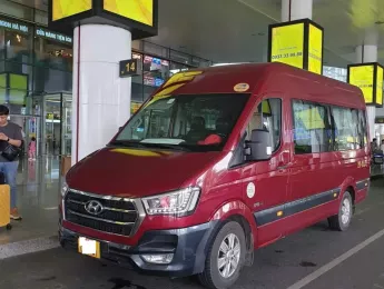 Hyundai Solati 2019 - Chính chủ bán xe HUYNDAI-solati 16 chỗ sx 2019 Đăng ký lăn bánh lần đầu 2021 .